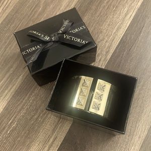 Victoria’s Secret cuff bracelet never worn